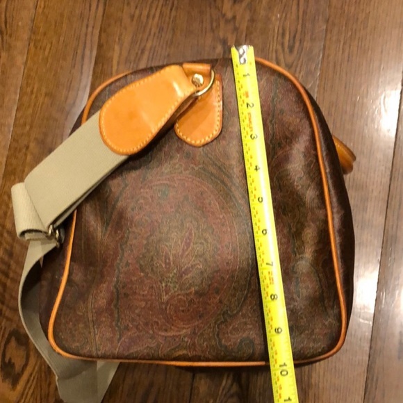 ETRO Milano Red Paisley Boston Weekend Bag With Carry Strap 50 cm - Picture 10 of 15